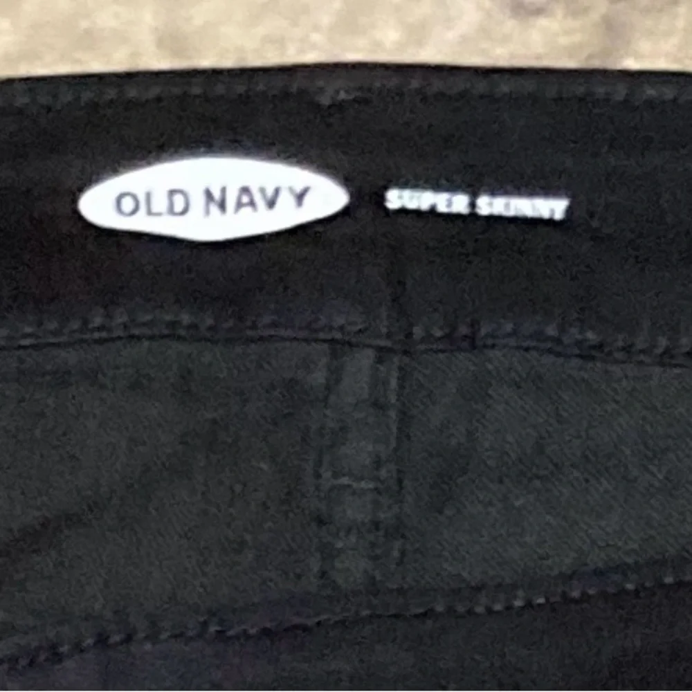 Old Navy Black Super Skinny Jeans - Picture 5 of 5